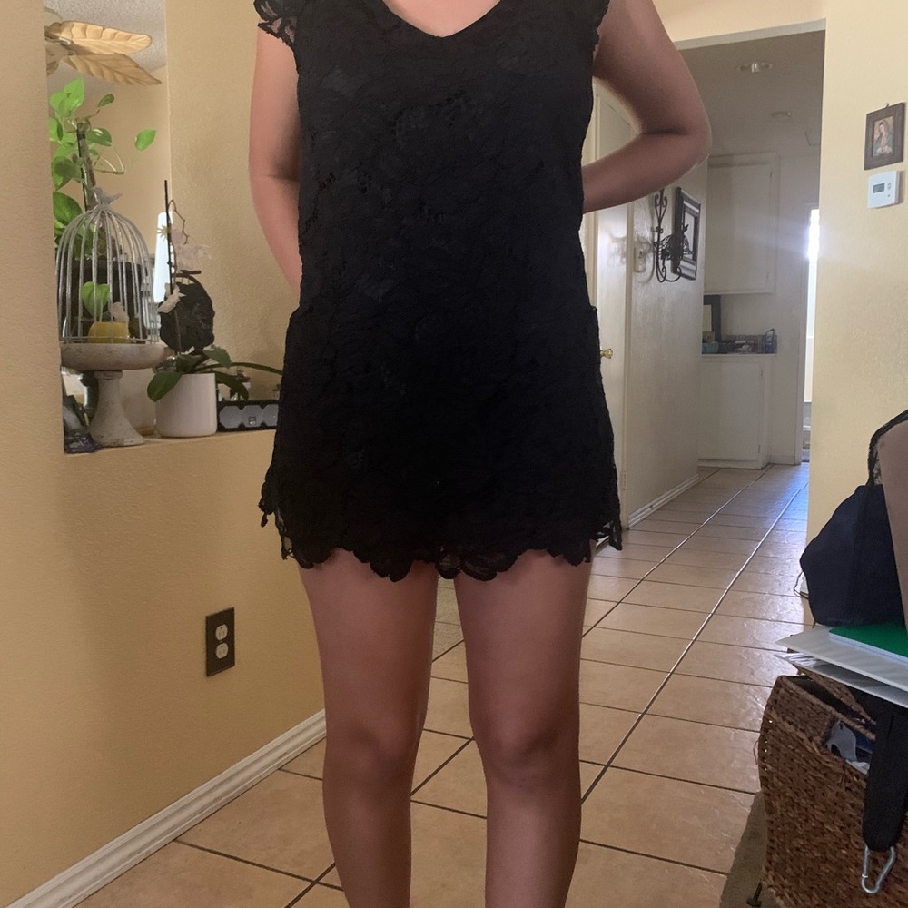 Black lace sleeveless dress by BB Dakota.in excellent condition